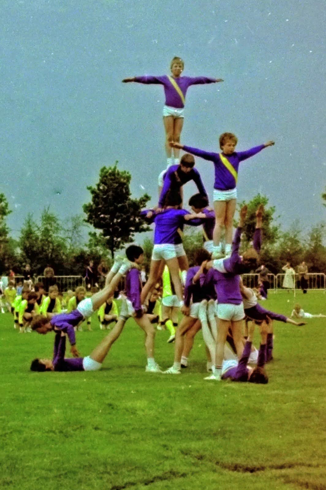 Piramide op de sportdag, 1982